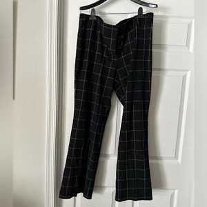 EUC Loft black/white windowpane dress pants